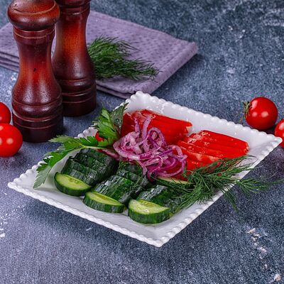 Салат овощной в Шашлычный Сет по цене 570 ₽