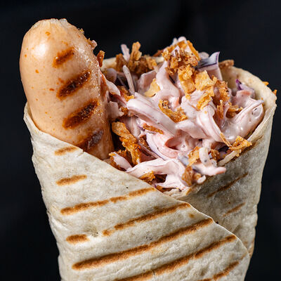 Ролл-дог с салатом коул слоу в Shot Dogs убойные хот-доги по цене 380 ₽