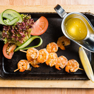 Шашлычок из креветок в Reader's pub по цене 600 ₽