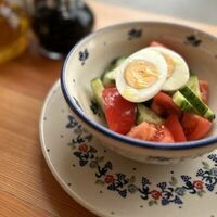 Салат Овощной с маслом в Сыроварня