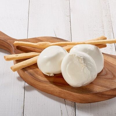 Моцарелла в рассоле в Pizzarella36 по цене 420 ₽