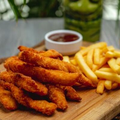 Наггетсы куриные в Кузьмичь по цене 210 ₽