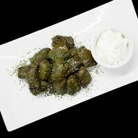 Долма из виноградных листьев в Пери Шашлыки