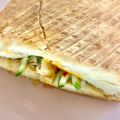 Данар стандартный с курицей в Халяль Фуд по цене 400 ₽