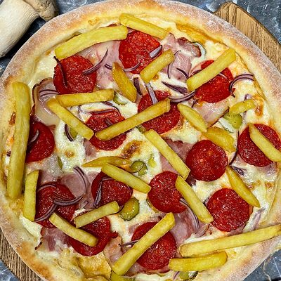 Пицца Fire в Три Шефа по цене 700 ₽