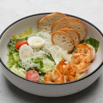 Цезарь с тигровыми креветками в Амстердам по цене 585 ₽