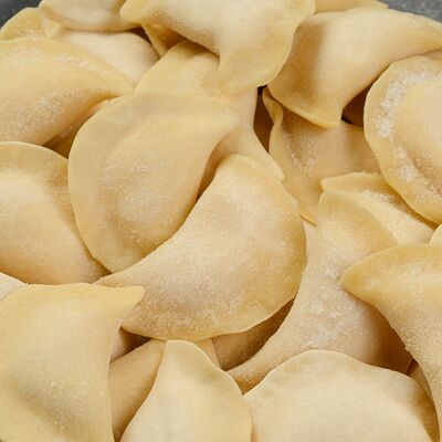 Вареники с вишней (полуфабрикат) в Testovarka по цене 950 ₽