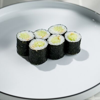 Ролл с огурцом в Кукумбер по цене 390