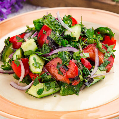 Овощной салат по-грузински в MANANA по цене 390