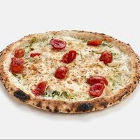 Пицца Цыпленок-песто в Pizzeria Napoletana