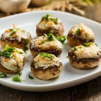 Шампиньоны с сыром и зеленью 5 шт. (шампур) в Шашлык 100%