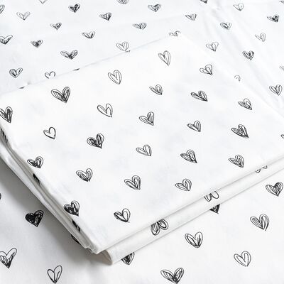 Скатерть Чёрное сердце в KanapeFest по цене 1480 ₽