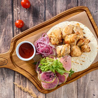 Шашлык из куриного филе в BierBurg по цене 549 ₽