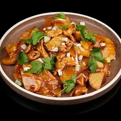 Свинина с картофелем малая в Мистер чао по цене 512 ₽