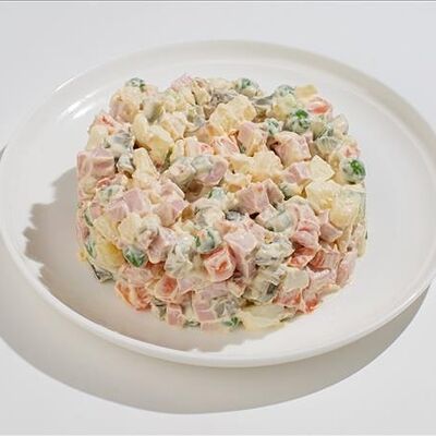 Тройной Оливье в Му-Му по цене 600 ₽