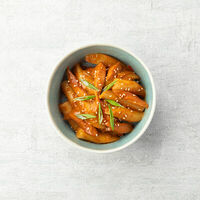 Токпокки с сыром и колбасками в OMO Korean Food