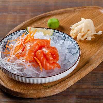 Сашими из лосося в Bao по цене 690 ₽