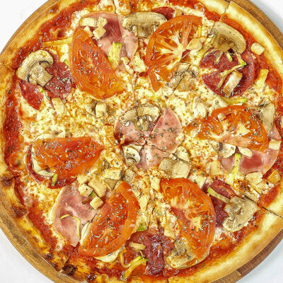 Пицца Ассорти в Яем по цене 450 ₽