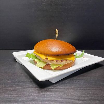 Чизбургер в Багс Банни от кафеМафия по цене 429