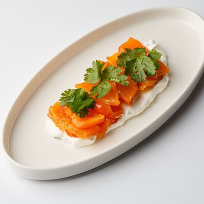 Запеченный перец в Avo kitchen & bar по цене 550 ₽