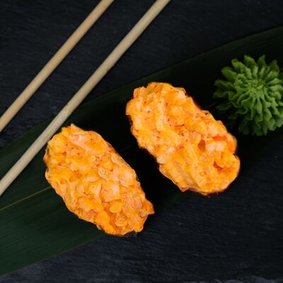 Гунканы с креветкой в Caviar Rolls по цене 380 ₽