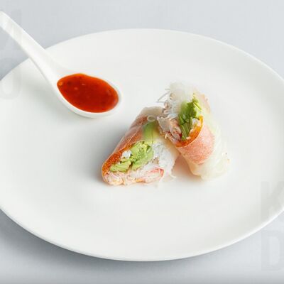 Ролл с камчатским крабом в рисовой бумаге в КИDO по цене 1400 ₽