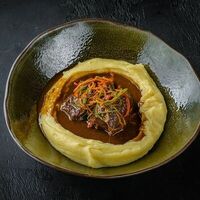 Томлёные говяжьи щёчки в НА ЛУНЕ