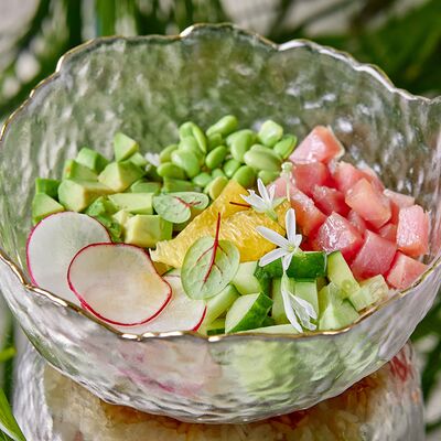 Поке боул с тунцом в Море на Патриках по цене 990