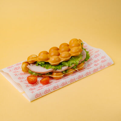 Вафля с курицей и сыром в Double Bubble Tea по цене 500 ₽