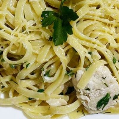 Паста с курицей и сыром в НИРВАНА Арт бар по цене 240 ₽