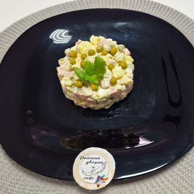 Оливье в Райский дворик по цене 380 ₽