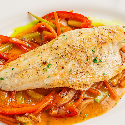 Сибас на овощной подушке в Morricone pizza & wine по цене 890 ₽