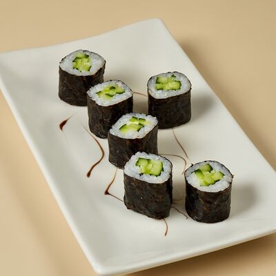 Мини с огурцом в Тим Шашлык & Бургер по цене 310 ₽