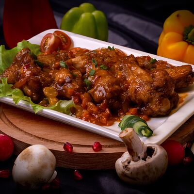 Куриные крылья в сладком соусе Чили в Тесоро по цене 590 ₽