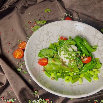 Зеленый салат со страчателлой Я в Пражский по цене 870 ₽