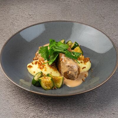 Свиные медальоны в Бар с едой Пороселло по цене 730 ₽