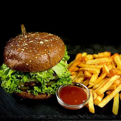 Бургер-комбо с сочной куриной котлетой в ProVIPnto по цене 939 ₽