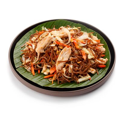 Гречневая лапша, жаренная с овощами и курицей в Тайские рисоварни Soi7 по цене 490 ₽