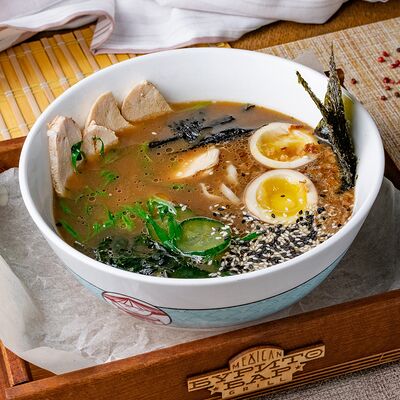 Рамен с курицей в Бурито по цене 910 ₽