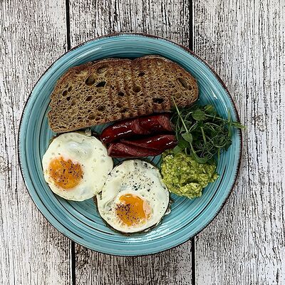 Евро завтрак с колбасками в Луна Рыба по цене 615 ₽