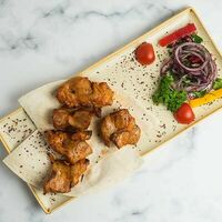 Шашлык из cвинoй шейки в Тбилиси