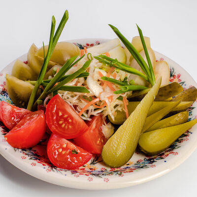 Домашние соленья в Сыроварня по цене 200