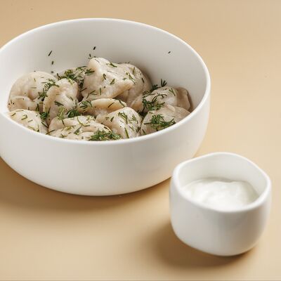 Самолепные пельмени из свинины и говядины в Бабуля по цене 420 ₽