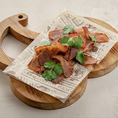 Вяленая бастурма в Brasserie Kriek по цене 660 ₽