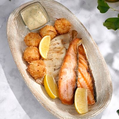 Рыбный сет с семгой в Петрушка по цене 2520 ₽