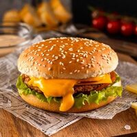 Сырный бургер с говядиной в Point#pita