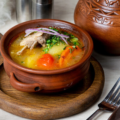 Шурпа из молодого барашка в Папаха по цене 650 ₽