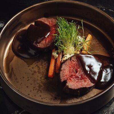 Филе миньон с соусом демиглас в Look lounge по цене 1390 ₽