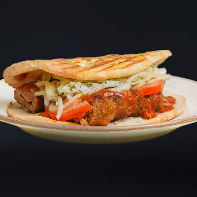Люля-кебаб из баранины в пите в Гриль Хаус по цене 795 ₽
