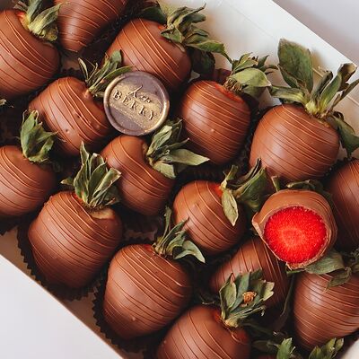 20 клубник в шоколаде в Kissberry по цене 3900 ₽